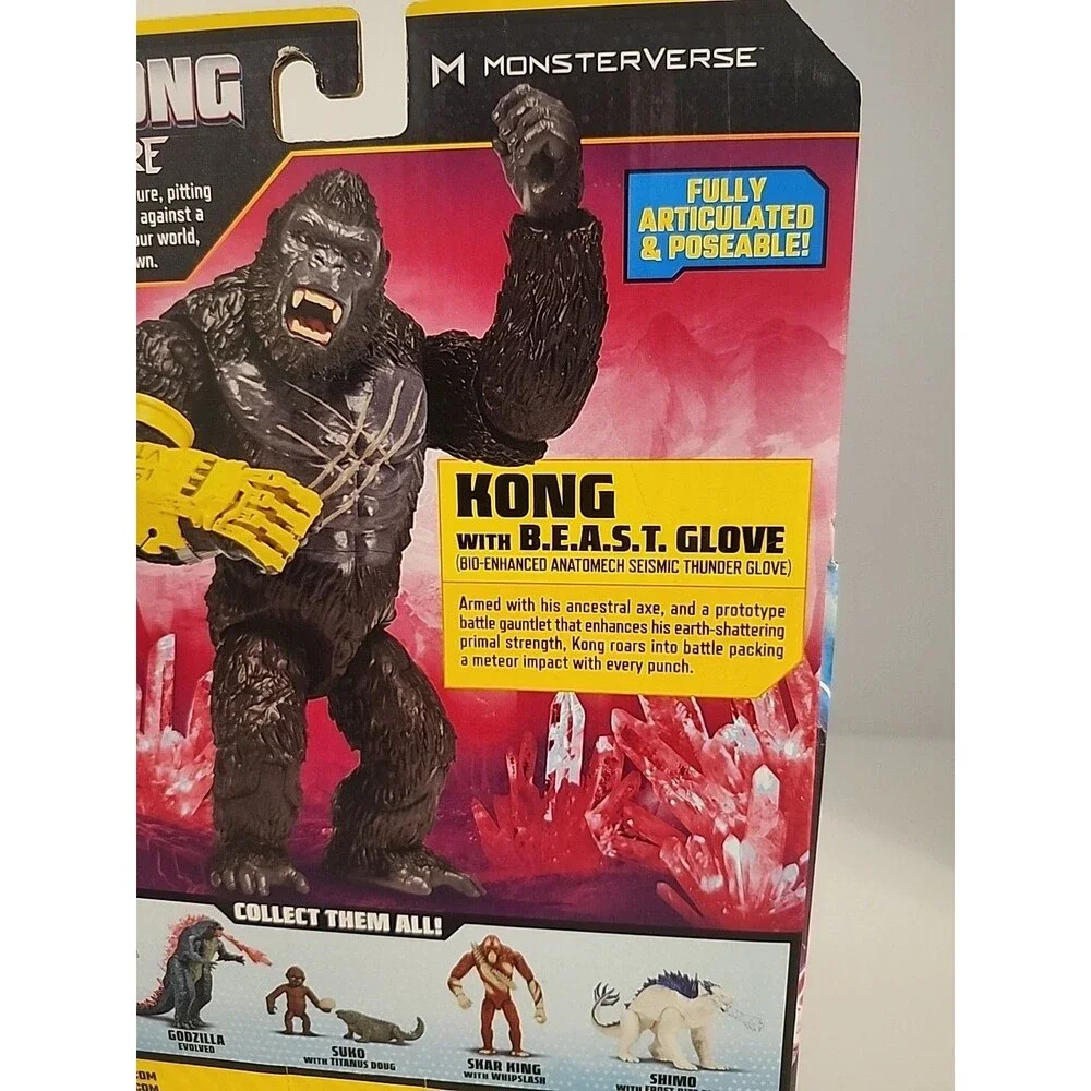 Playmates Godzilla x Kong The New Empire Kong with B.E.A.S.T glove 6